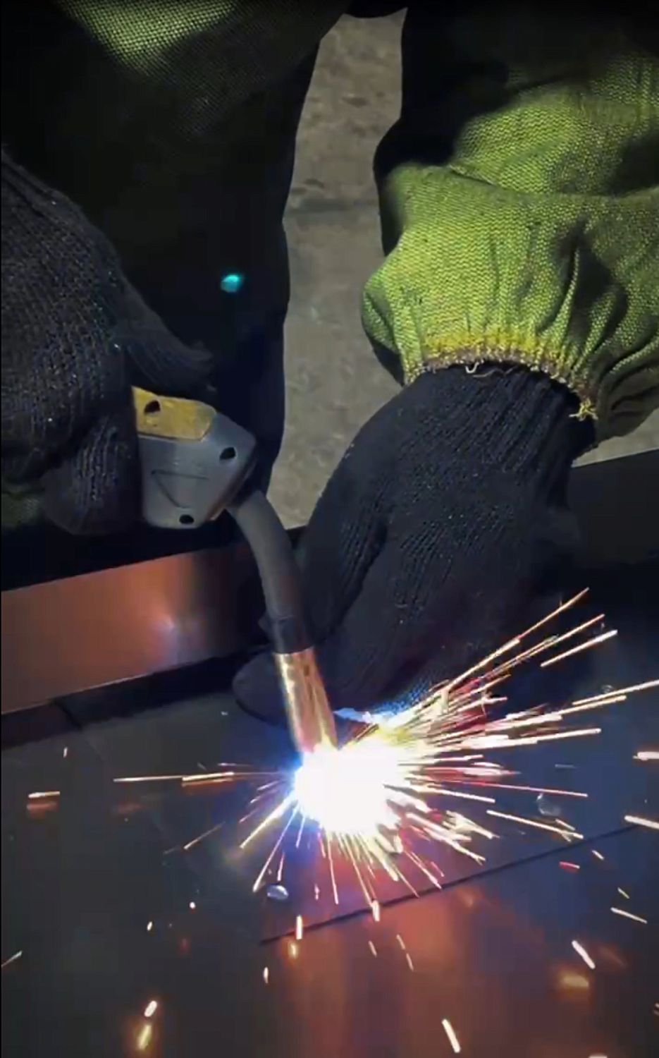 УЧАСТОК СВАРКИ